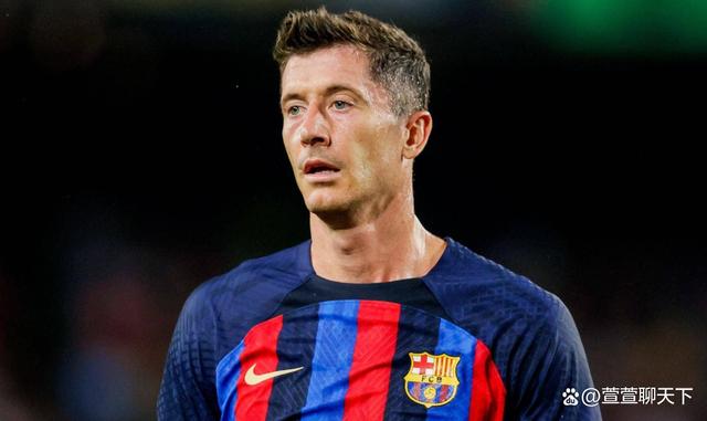 KAIYUN体育平台手机端-莱万多夫斯基官方宣布比赛局势复杂新规，澳大利亚队引发争议！观众掌声雷动(莱万多夫斯基九五至尊)