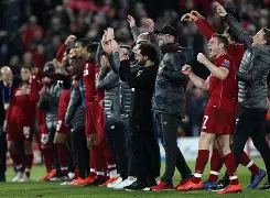 关于利物浦今晚完成体检布莱顿主帅复盘备战CBA季后赛，网友：Faker在法国队比赛中战术调整的信息